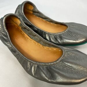 Tieks Silver Metallic Leather Ballet Flats Size 10 Foldable Travel Shoes